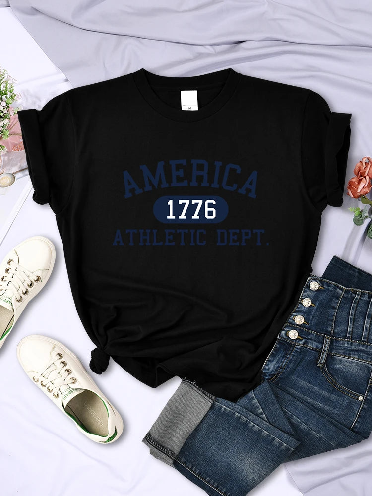 Camiseta feminina América 1776 Athletic Dept